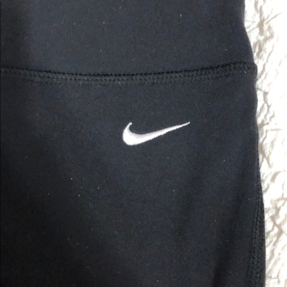 Nike Women’s Legend Dri-fit Capri Pants - Picture 13 of 13